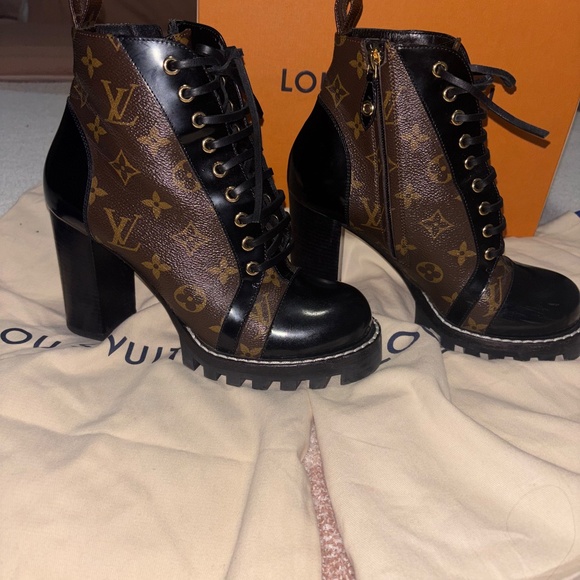 Louis Vuitton calf skin monogram boots - Picture 6 of 8